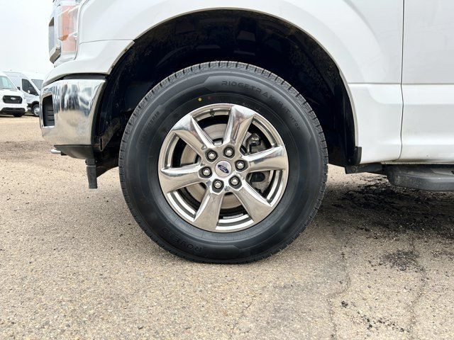 2019 Ford F-150 XLT SuperCrew 157 | Tailgate Step | in Cars & Trucks in Edmonton - Image 3
