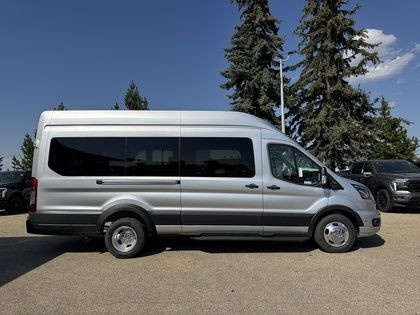 2025 Ford Transit Passenger Wagon T350HD EL - HIGH ROOF - AWD *1 in Cars & Trucks in Edmonton - Image 2