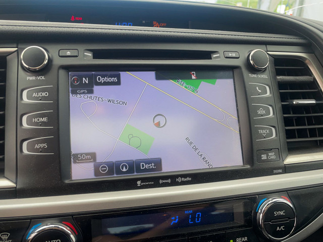 2019 Toyota Highlander XLE AWD *TOIT* NAV CUIR SIÈGES CHAUFF 7 P in Cars & Trucks in Laurentides - Image 4