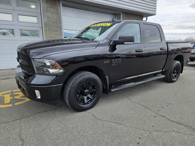  2022 RAM 1500 SLT 4X4, CREW CAB, V8, VOLANT ET SIEGES CHAUFFANT