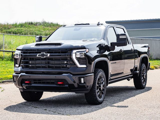 2025 Chevrolet Silverado 3500HD LTZ in Cars & Trucks in Strathcona County - Image 4