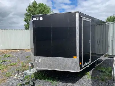 - 2023 Polaris Enclosed Snow Trailer - 101 x 12 - V-Nose Construction - Ski Tie-Down Bars - Rear Ram...