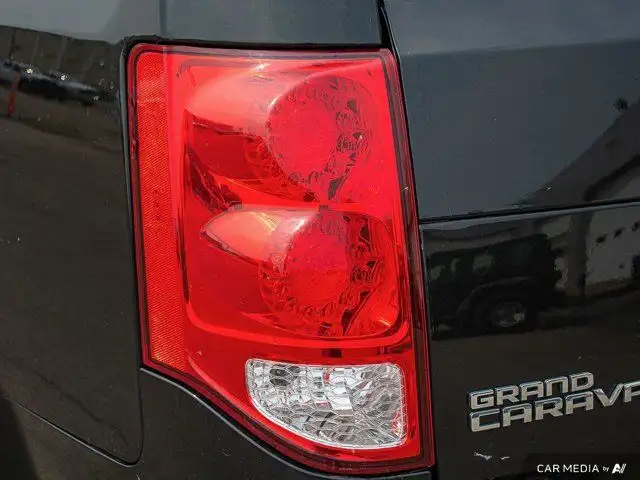 2019 Dodge Grand Caravan SE CVP Stow N Go Rear Camera in Cars & Trucks in St. Albert - Image 13