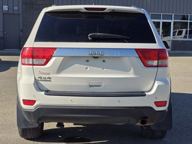 2012 Jeep Grand Cherokee Laredo in Cars & Trucks in Grande Prairie - Image 4