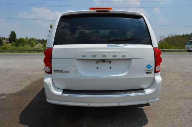 2017 DODGE GRAND CARAVAN 4DR WGN in Cars & Trucks in Markham / York Region - Image 4