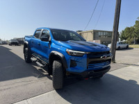 This vehicle is equipped with: ﻿2.7L 4 Cylinder Turbocharged Engine in.TurboMaxin. 8-speed Transmiss... (image 3)