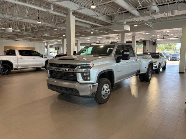 2022 Chevrolet Silverado 3500HD LT Diesel Dually *6 Psg* *5th in Cars & Trucks in Fort McMurray