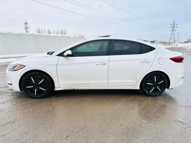 2018 HYUNDAI Elantra Limited in Cars & Trucks in City of Montréal - Image 2