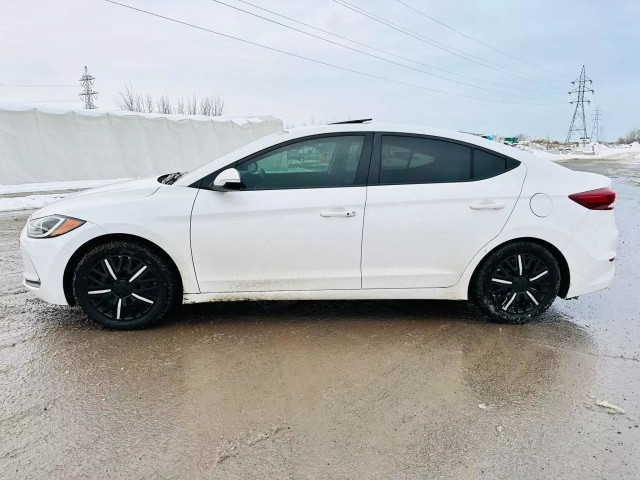 2018 HYUNDAI Elantra Limited dans Autos et camions  à Ville de Montréal - Image 2