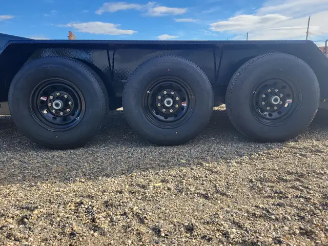 2025 PJ Trailers TRIAXLE PARTIAL GRAVITY TILT in Cargo & Utility Trailers in Fort St. John - Image 13