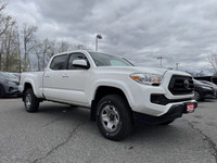 This 2022 Toyota Tacoma Crew Cab Pickup is built for adventure and practicality. Its four-wheel driv... (image 8)