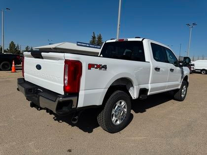 2025 Ford F-350 XLT w/FX4, PRO PWR, T-GATE STEP & UPFIT SWITCHES in Cars & Trucks in Edmonton - Image 3