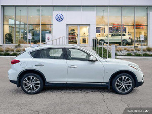 2017 Infiniti QX50 AWD | 3.7L V6 | Sunroof | Heated Leather Power Seats | Backup Camera | Cruise Control |