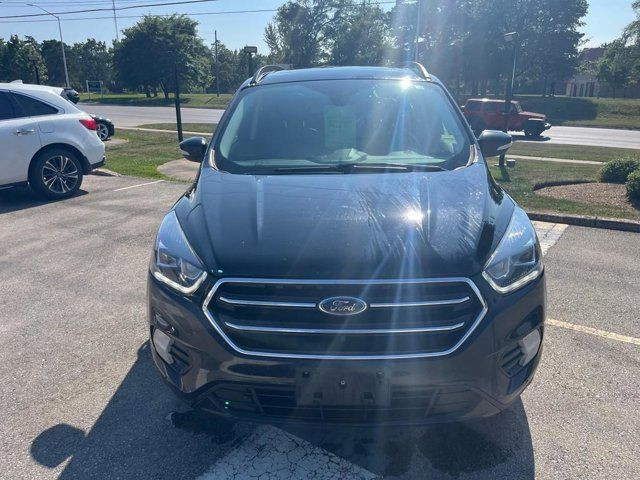 2019 Ford Escape Titanium | Top Of The Line | Full Service in Cars & Trucks in London - Image 2