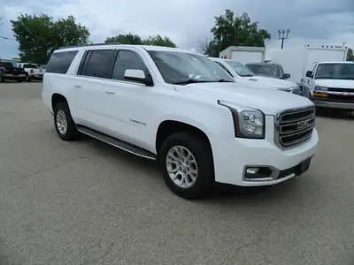 Welcome to Central Truck Sales. 2017 GMC YUKON XL SLE EDTION 8 PAAS 4X4 , 5.3 vortec engine automati...