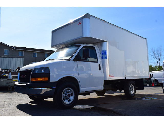  2021 GMC Savana 3500 ** Cube 12 pieds deck ** V6 4.3L ** in Cars & Trucks in Laval / North Shore - Image 4