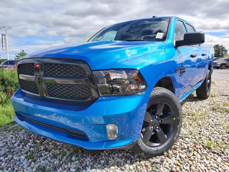 2022 Ram 1500 Classic NIGHT EDITION