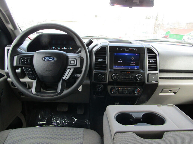  2020 Ford F-150 XLT 4WD SUPERCREW 5.5' BOX 5.0L LOW KMS! B.CAME in Cars & Trucks in Calgary - Image 2