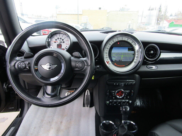  2012 MINI Cooper Hardtop COUPE S PKG 1.6L TURBO NAV PKG PANO RO in Cars & Trucks in Calgary - Image 2