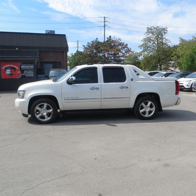 2013 Chevrolet Avalanche LTZ 4x4 Automatic BLACKDIAMOND EDITION in Cars & Trucks in Mississauga / Peel Region - Image 4