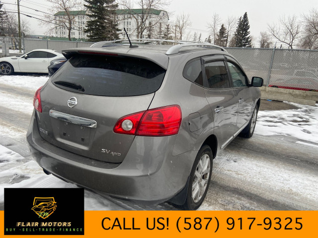  2013 NISSAN ROGUE SV AWD/ Navigation / Back up cam/ Sunroof  in Cars & Trucks in Calgary - Image 4