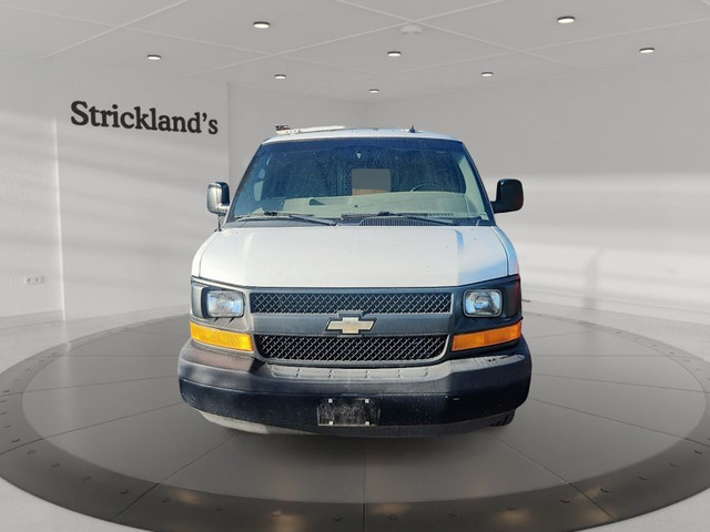 2015 CHEVROLET EXPRESS 3500 in Cars & Trucks in Stratford - Image 3