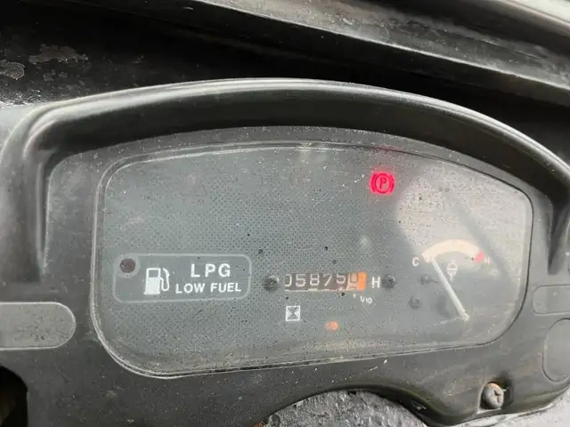 2006 Clark CMP40L in Heavy Equipment in St-Georges-de-Beauce - Image 11