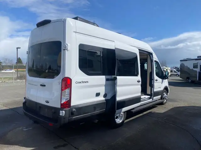 2021 Coachmen Beyond 22C in RVs & Motorhomes in Victoria - Image 4