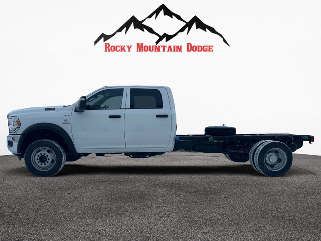 2024 RAM 5500 CAB CHASSIS DIESEL CREW CAB TRADESMAN in Cars & Trucks in Red Deer