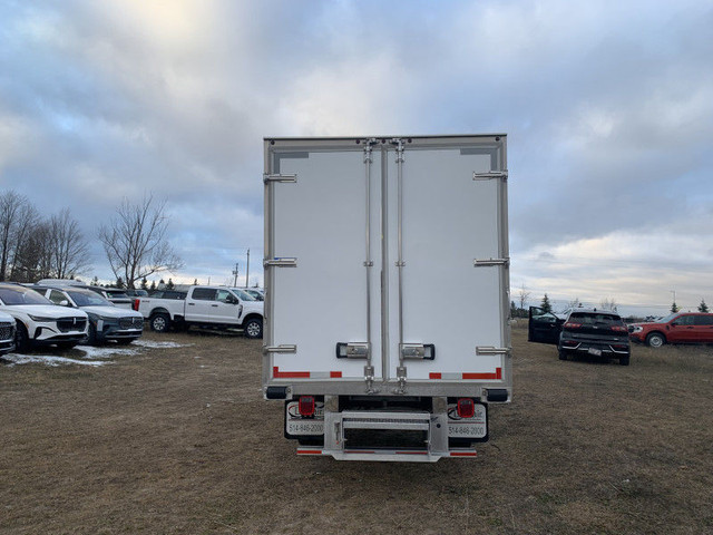 2023 Ford Transit-350 Chassis Cab Dual Rear Wheel - Fridge Box!! in Cars & Trucks in Kawartha Lakes - Image 4
