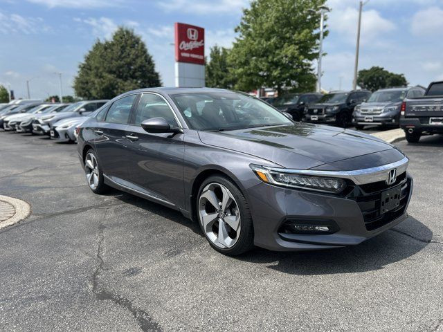 2019 Honda Accord Sedan Touring in Cars & Trucks in Hamilton - Image 3