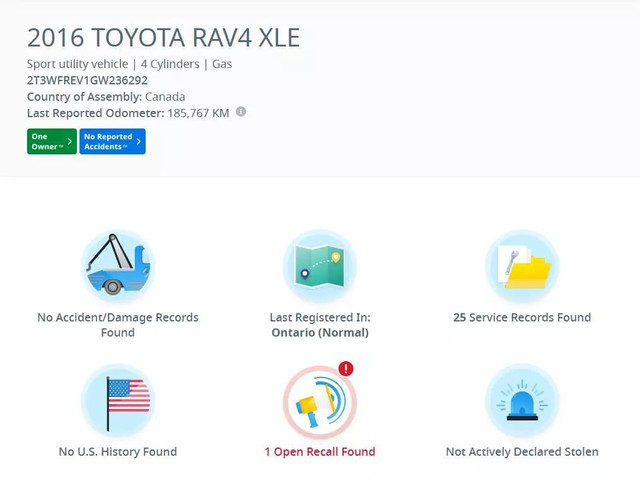 2016 TOYOTA RAV4 XLE in Cars & Trucks in City of Montréal - Image 3