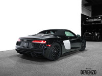 VENDU!!! Beautiful 2018 Audi R8 Spider V10 Quattro S Tronic 532hp 0-100km/h in 3.5 seconds !! Finish... (image 6)