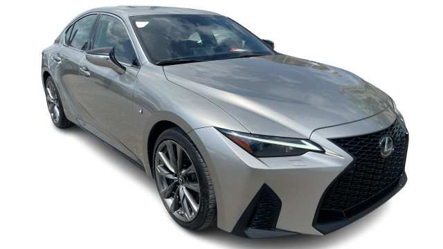 2021 Lexus IS 350 F Sport 2 / Cuir / Bluetooth / Camera Bien Équ in Cars & Trucks in Laval / North Shore - Image 2