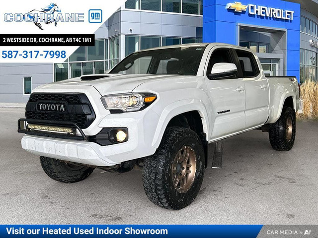 2016 Toyota Tacoma SR5 | 3.5L V6 | 6' Box | Tonneau Cover in Cars & Trucks in Calgary