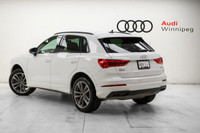 Get noticed in this gorgeous Arkona White SUV! Treat yourself to the features you deserve in this lo... (image 5)