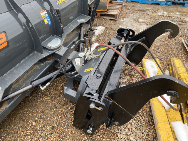 AMI 12' Reactor Angle Snow  Blade in Heavy Equipment in Lethbridge - Image 4