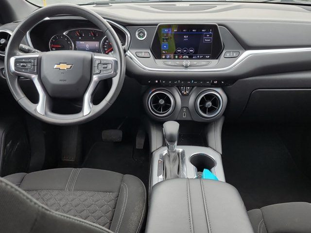 2021 Chevrolet Blazer 2LT AWD | V6 | Black Appearance Pkg in Cars & Trucks in Guelph - Image 3
