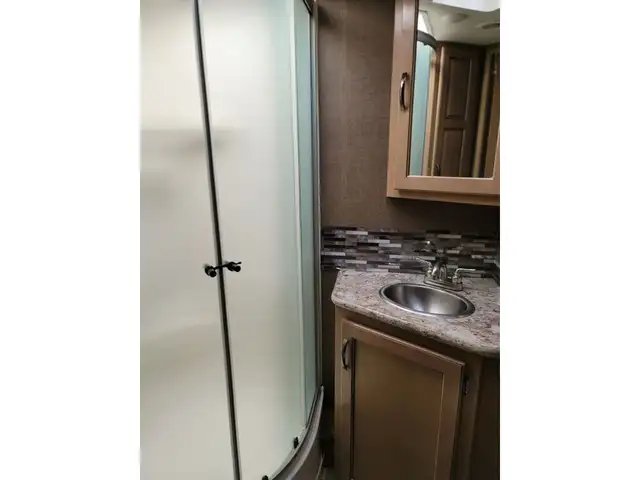 2019 Thor Motor Coach Four Winds 31W in RVs & Motorhomes in Penticton - Image 18