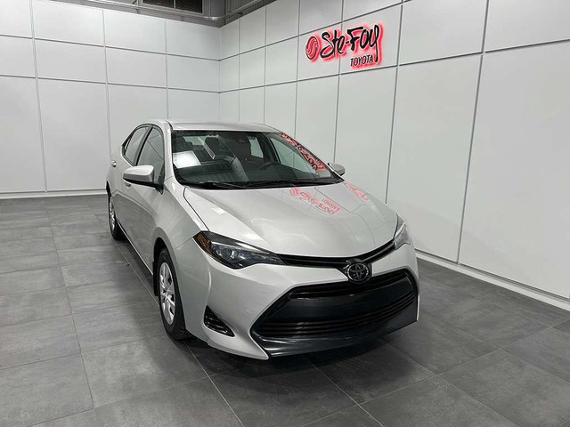  2019 Toyota Corolla CE - BLUETOOTH - PHARES AUTOMATIQUES in Cars & Trucks in Québec City
