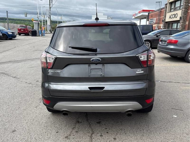 2017 FORD ESCAPE SE | SUPER CLEAN in Cars & Trucks in Barrie - Image 4