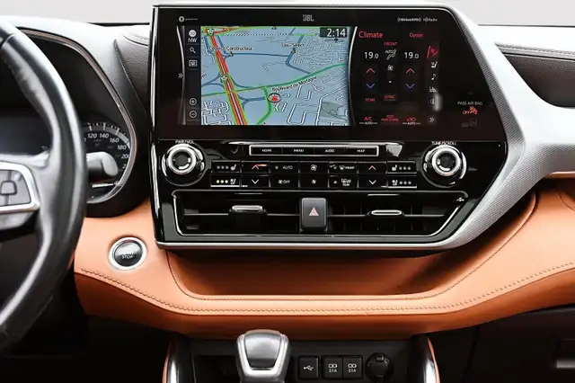 2021 Toyota Highlander 2021 LIMITED + AWD + GPS + CUIR + TOIT +  in Cars & Trucks in Longueuil / South Shore - Image 34