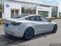 This Tesla Model 3 boasts a Electric engine powering this Automatic transmission. Window Grid Antenn... (image 4)