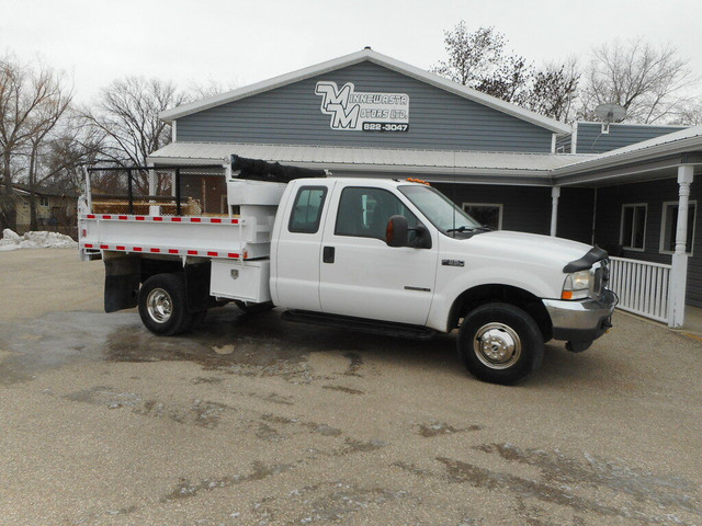  2003 Ford F-350 7.3L POWERSTROKE 4X4 DUMP TRUCK! in Cars & Trucks in Portage la Prairie - Image 2