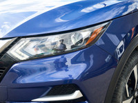 Wheels: 19 x 7.0 Aluminum Alloy, Wheels w/Machined w/Painted Accents Accents, Vehicle Dynamic Contro... (image 8)