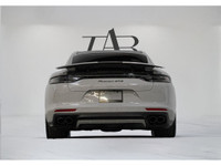 This beautiful 2021 Porsche Panamera GTS is a local Ontario vehicle with a clean Carfax report. Unle... (image 6)