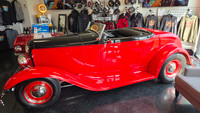 1932 Ford Model A Deuce Roadster. Dearborn all-metal body with Brookville fenders, Vintique grill, h... (image 9)