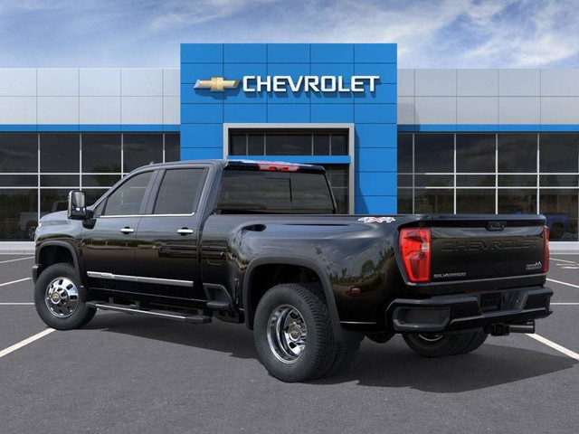 2026 Chevrolet Silverado 3500HD High Country in Cars & Trucks in Timmins - Image 3