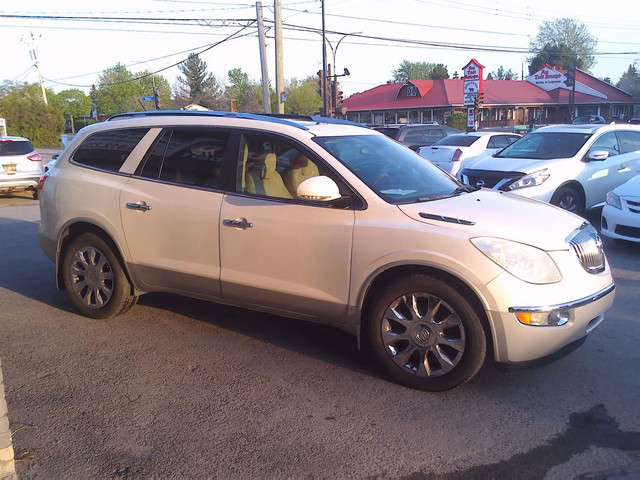 Buick Enclave CXL 2011 in Cars & Trucks in Longueuil / South Shore - Image 4