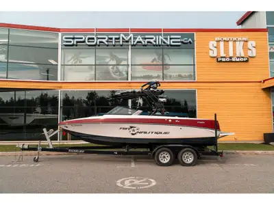 Nautique 216V 2009 Moteur / Engine : PCM Excalibur Heures / Hours : 540 Remorque / Trailer : N/A Opt...